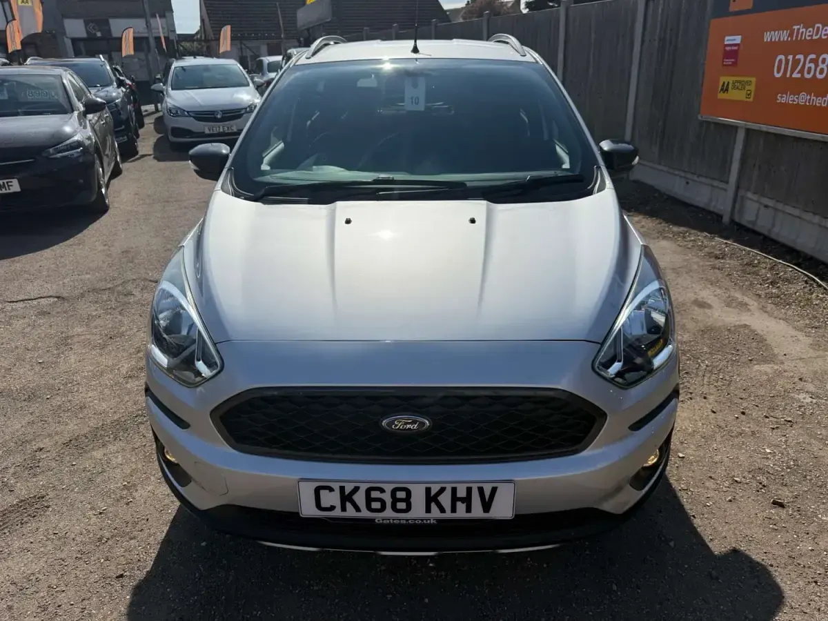 Usado Ford Ka Plus Active 85 HP (62 kW) 2018 Prateado Citadino