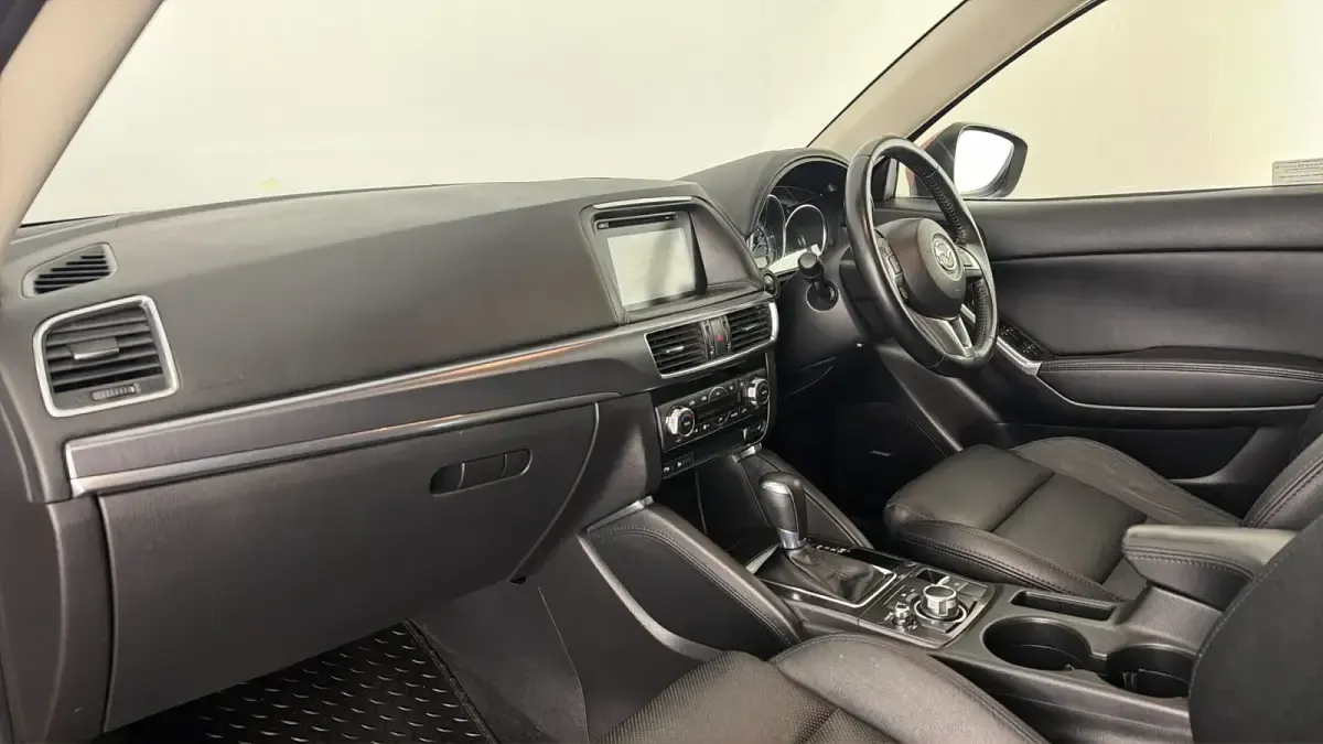 Usado Mazda 6 Inclusive 175 HP (128 kW) 2017 Vermelho SUV