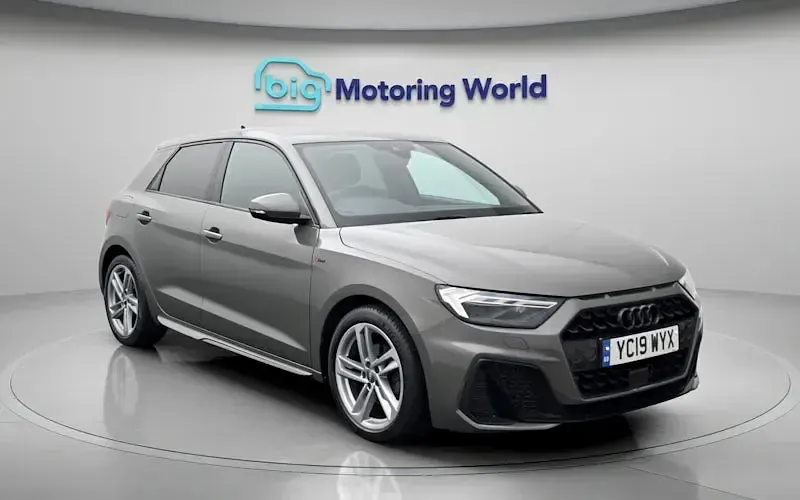 Usado Audi A1 Sportback S-Line 116 HP (85 kW) 2026 Citadino