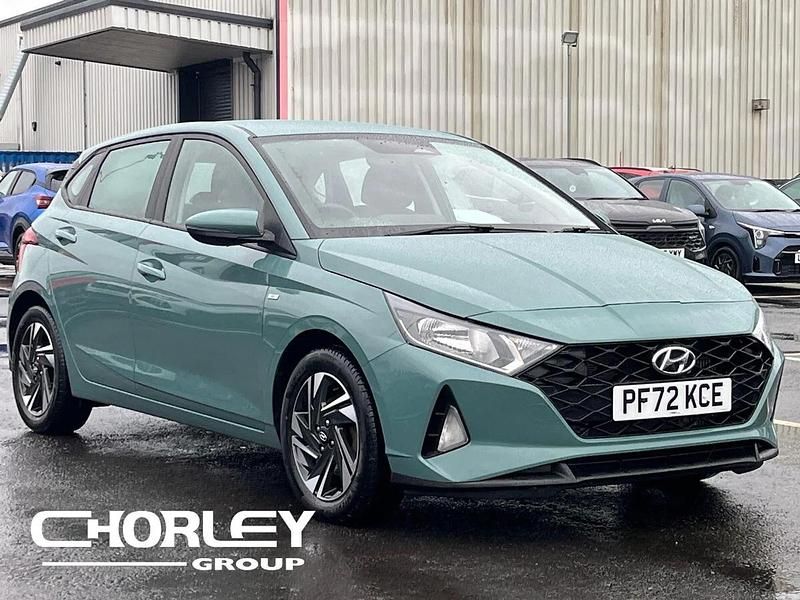 Used Hyundai i20 SE 100 HP (73 kW) 2022 Green Hatchback