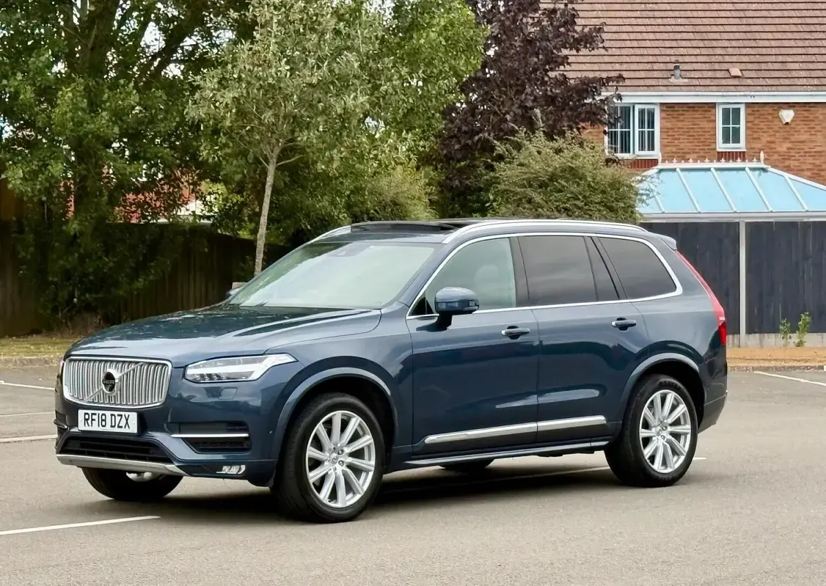 Used Volvo XC90 Inscription 2018 Blue SUV