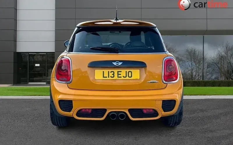 Used Mini John Cooper Works Hatch 231 HP (169 kW) 2016 Orange Hatchback