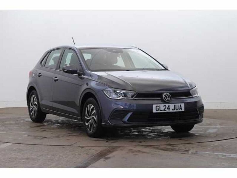 Used 2024 VW Polo Life | £16,386 (Good price) - Image 1/4