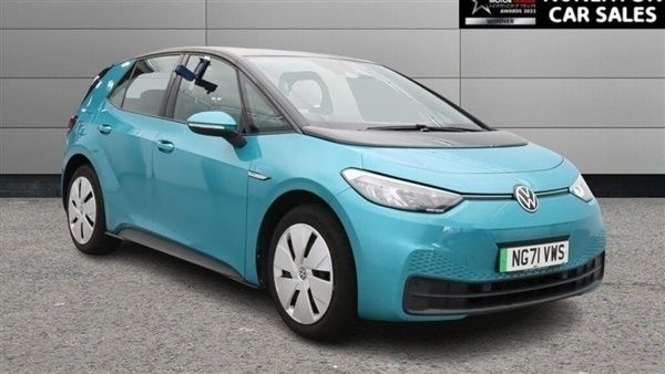 Blue Used 2022 VW ID.3 Pro Performance Hatchback | £17,040 (Fair price) - Image 1/1