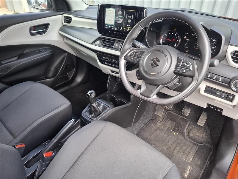 Usado Suzuki Swift 2024 Laranja Citadino