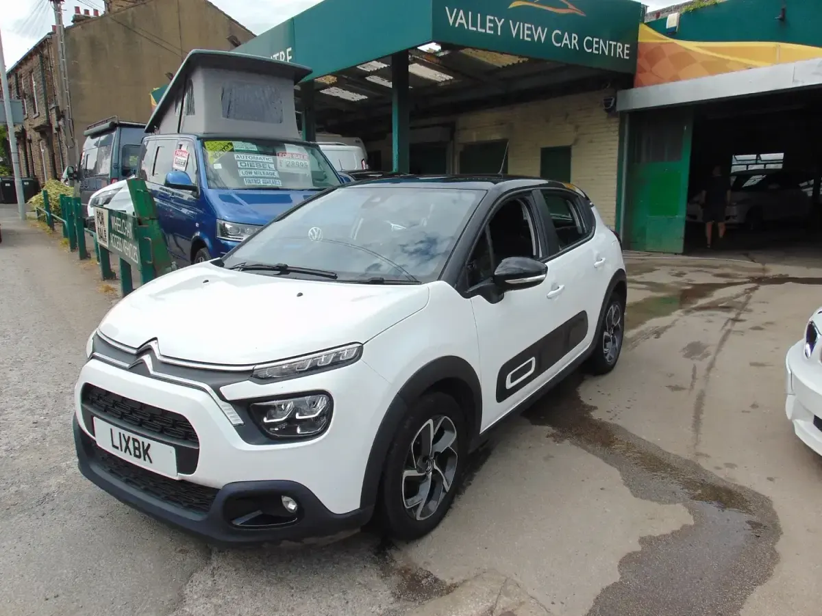 Used Citroën C3 PureTech 2021 White Hatchback