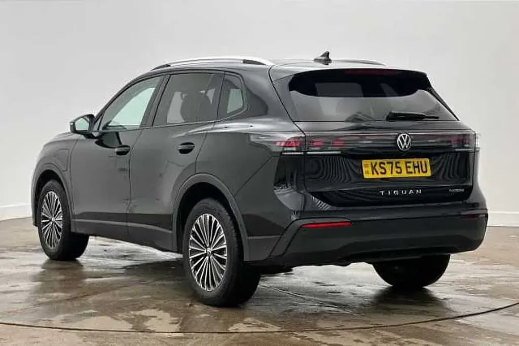 Nowe VW Tiguan Match 204 KM (150 kW) 2025 Czarny SUV