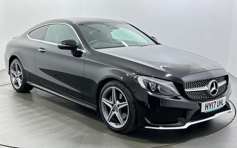 Used Mercedes C220 AMG Line Premium Plus 170 HP (125 kW) 2017 Black Coupe
