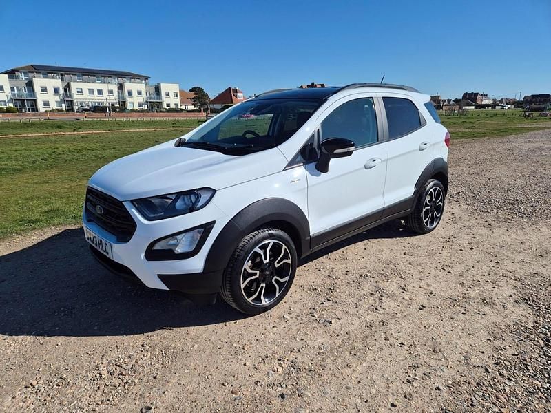 Used Ford Ecosport Active 2023 Frozen white with black roof SUV