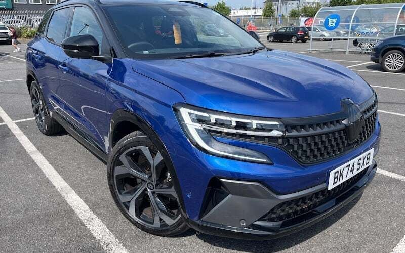 Twotone metallic iron blue with diamond black roof Used 2024 Renault Austral Iconic Esprit Alpine SUV | £27,195 (Fair price) - Image 1/4