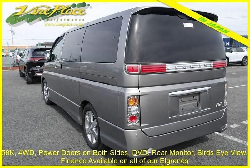 Used Nissan Elgrand 2009 Grey MPV