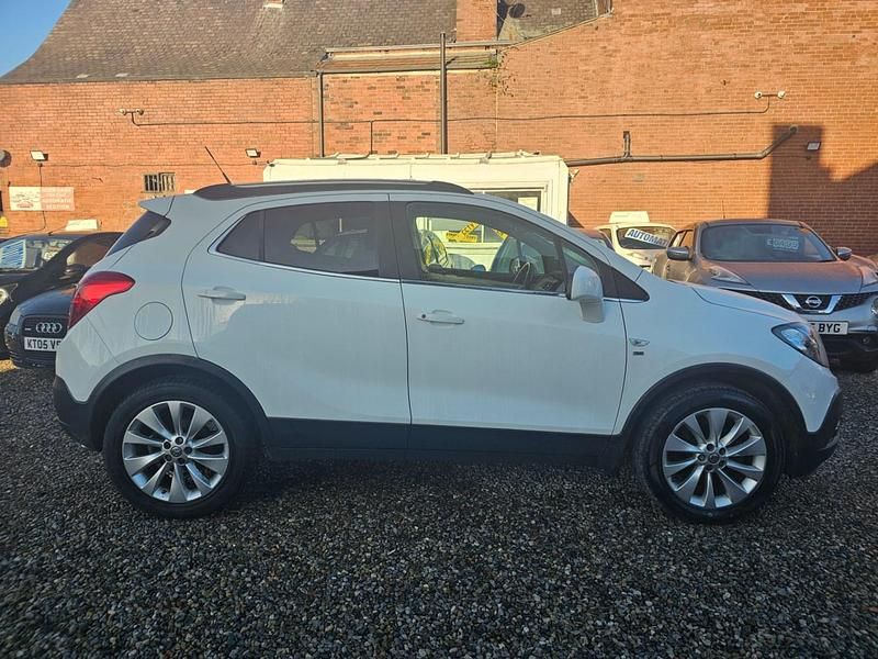 Used Vauxhall Mokka 2015 White SUV
