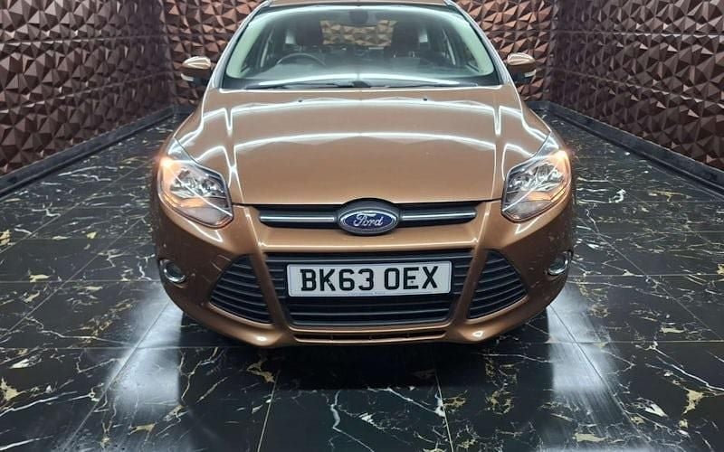 Used Ford Focus Zetec 125 HP (91 kW) 2014 Hatchback