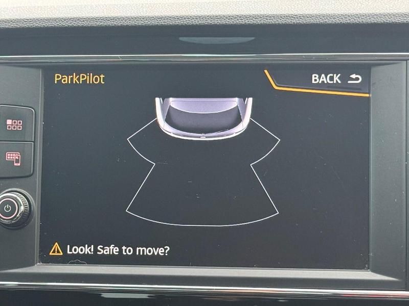 Used Seat Leon FR 2017 White Estate