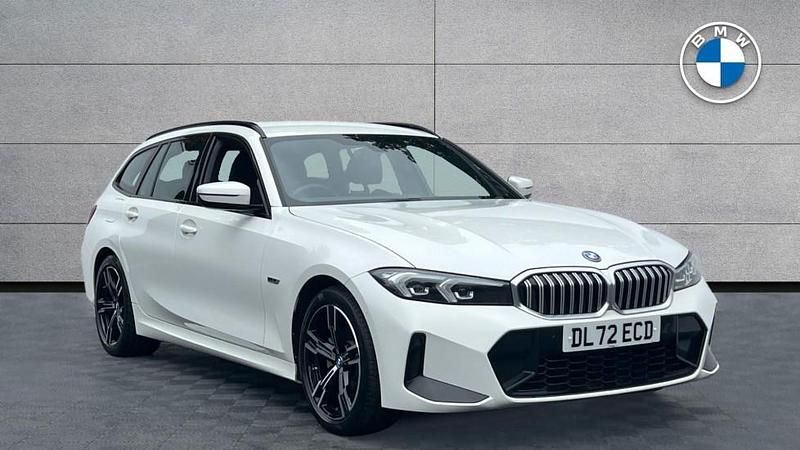 White Used 2023 BMW 330e M Sport Estate | £26,695 (Good price) - Image 1/4
