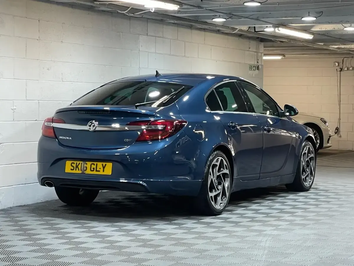 Used Vauxhall Insignia SRi 2016 Blue Hatchback