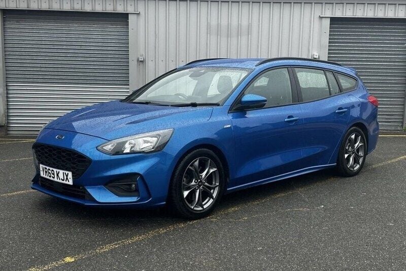 Blue Used 2019 Ford Focus ST-Line Estate | £9,000 (Good price) - Image 1/1