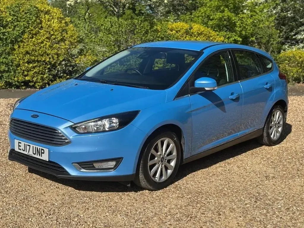 Używany Ford Focus Titanium 125 KM (91 kW) 2017 Niebieski Hatchback