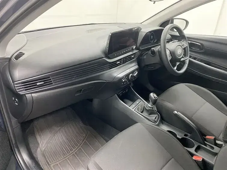 Used Hyundai i20 Advanced 90 HP (66 kW) 2025 Grey Hatchback