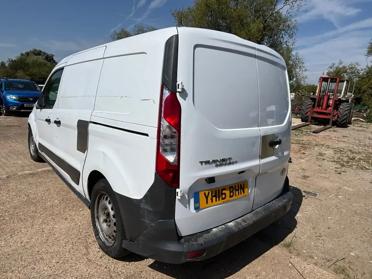 Used Ford Transit Connect 75 HP (55 kW) 2015 White MPV