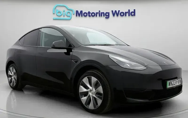 Used Tesla Model Y Standard Range 219 kW (299 HP) 2023 SUV