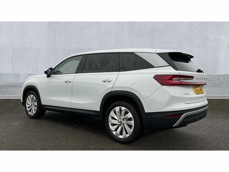 New Skoda Kodiaq SE L 110 HP (80 kW) 2025 Moon white metallic SUV