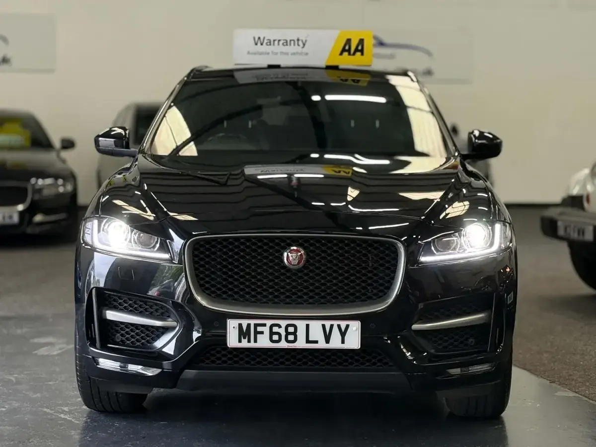Used Jaguar F-Pace R-Sport 180 HP (132 kW) 2018 Black SUV