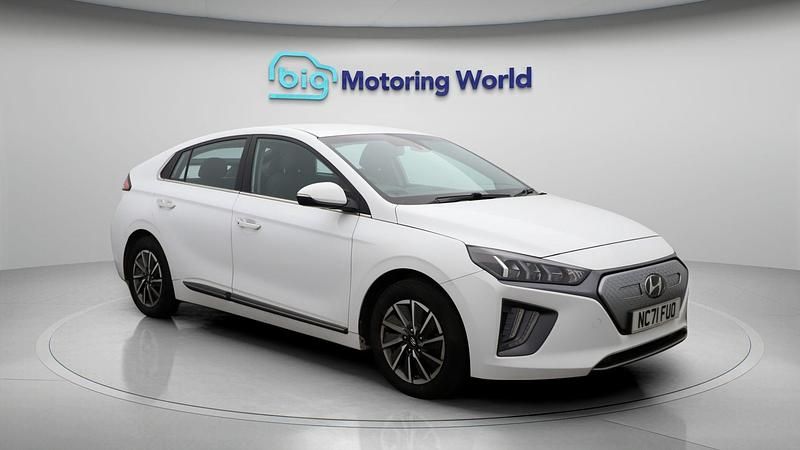 Used 2021 Hyundai Ioniq 6 Premium Sedan | £9,400 (Fair price) - Image 1/4