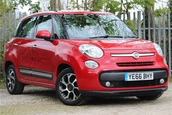 Red Used 2016 Fiat 500L Lounge MPV | £7,995 (A bit pricey) - Image 1/1