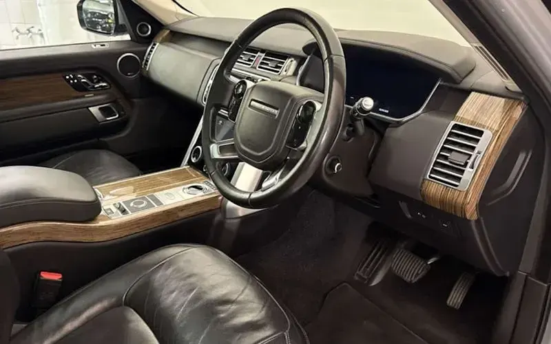 Used Land Rover Range Rover Vogue SE 275 HP (202 kW) 2020 SUV