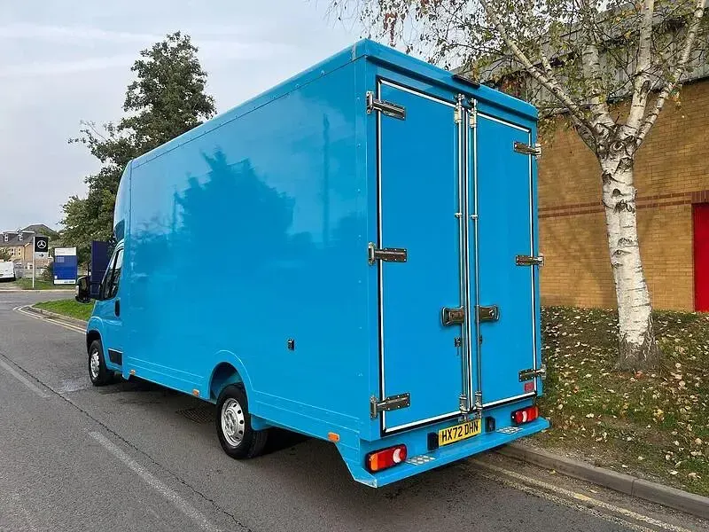 Used Peugeot Boxer S 165 HP (121 kW) 2022 Blue Van