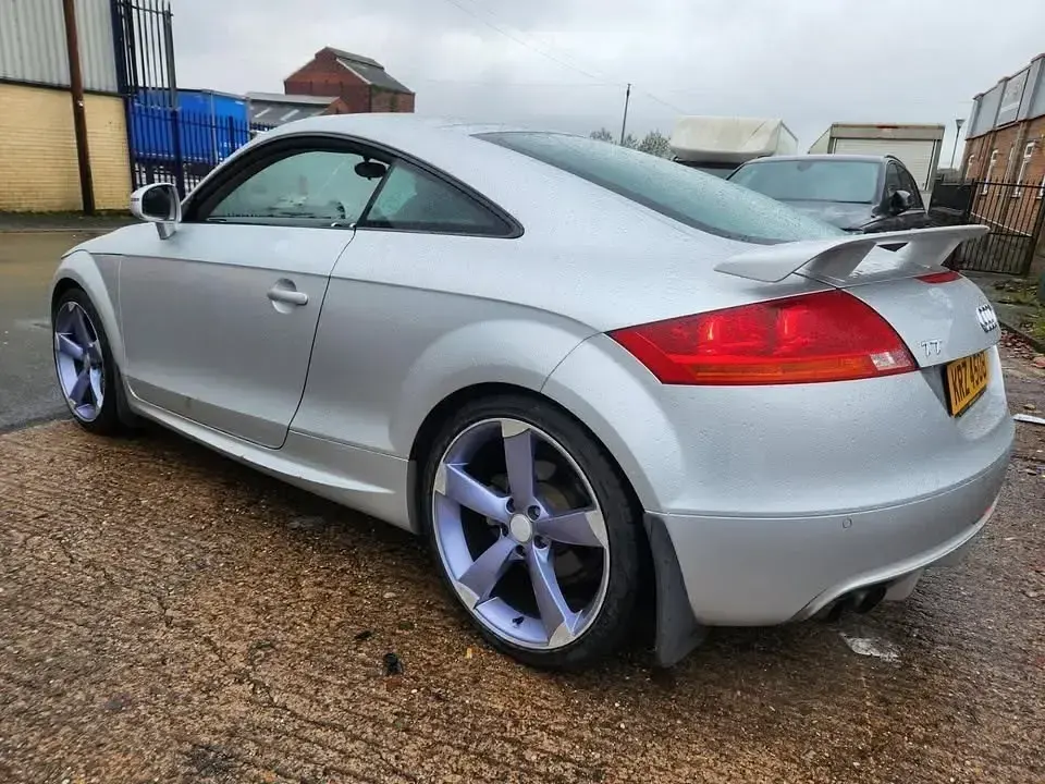 Używany Audi TT 2008 Srebrny Coupe