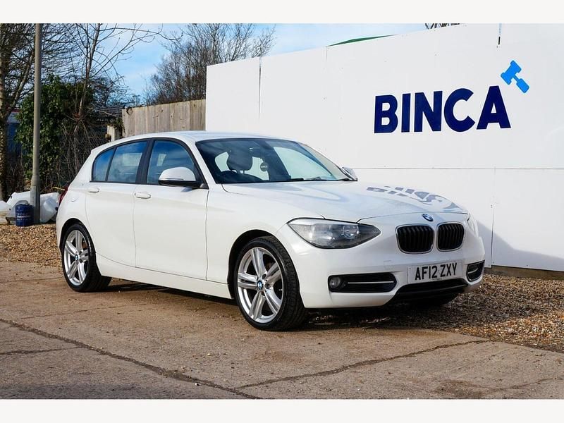 White Used 2012 BMW 116 Sport Line Hatchback | £4,077 (Fair price) - Image 1/4