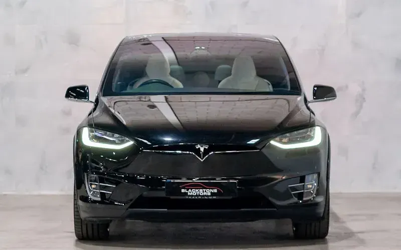 Used Tesla Model X Standard Range 244 kW (333 HP) 2019 Black SUV