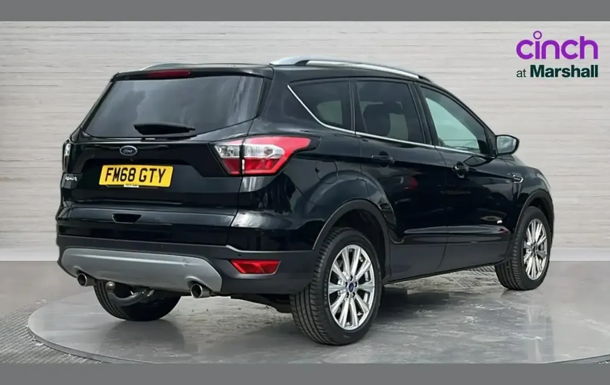 Usado Ford Kuga Titanium 180 CV (132 kW) 2019 Negro SUV