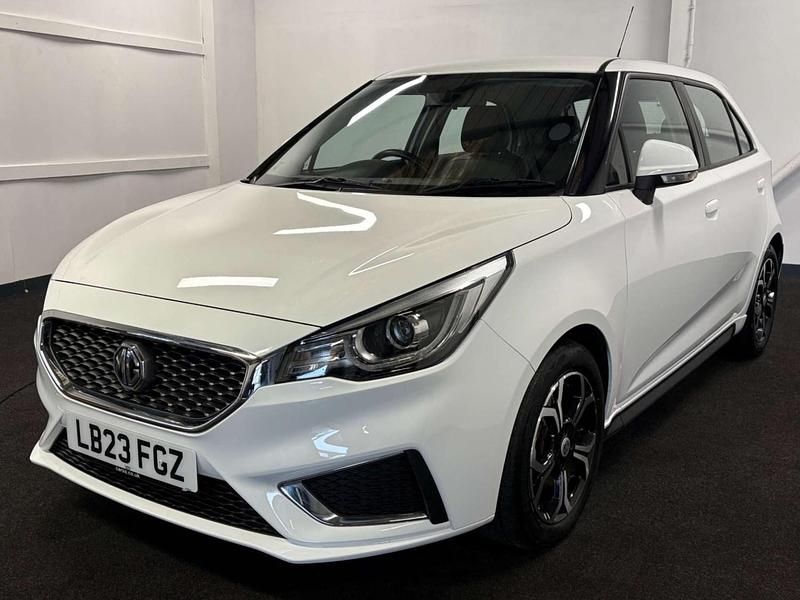 Used MG MG3 Exclusive 106 HP (77 kW) 2023 White Hatchback