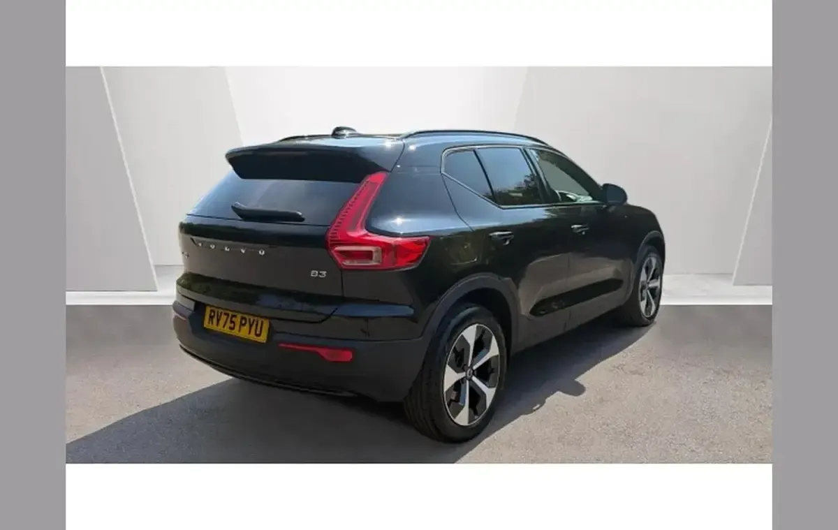 Used Volvo XC40 Plus 163 HP (119 kW) 2025 Black SUV