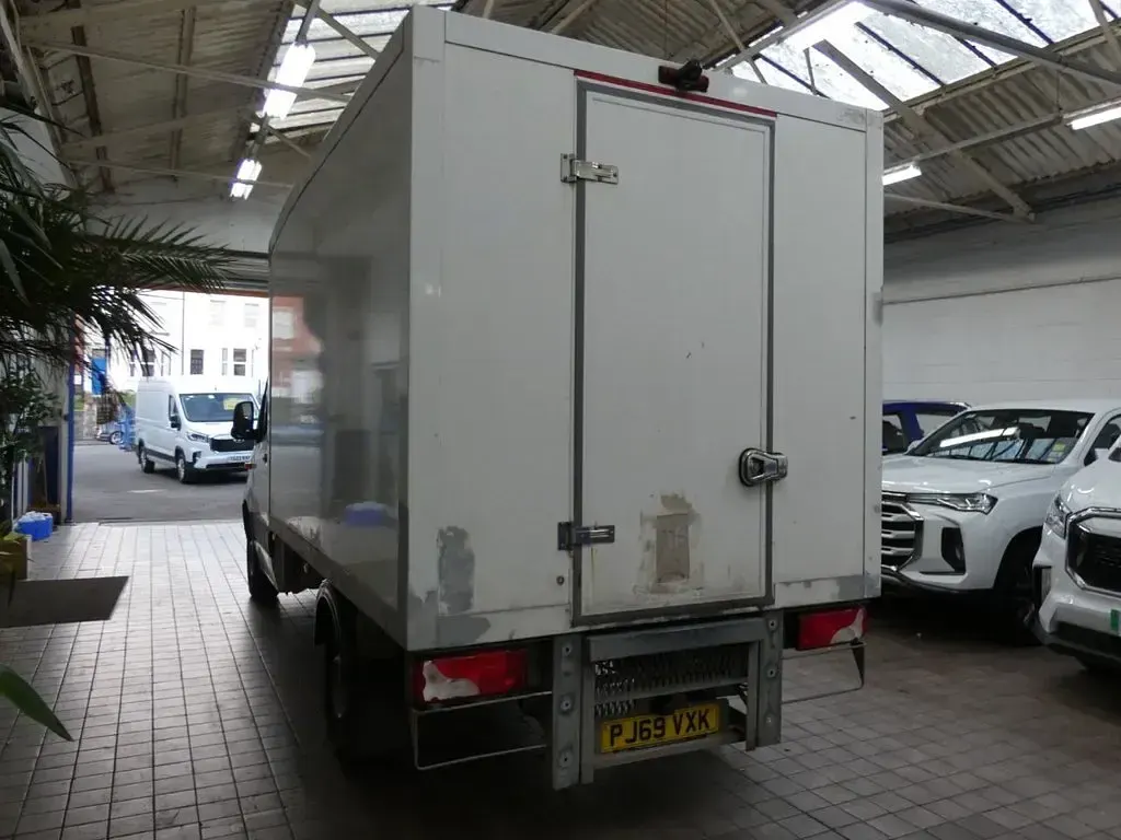 Used Mercedes Sprinter 143 HP (105 kW) 2019 White Van