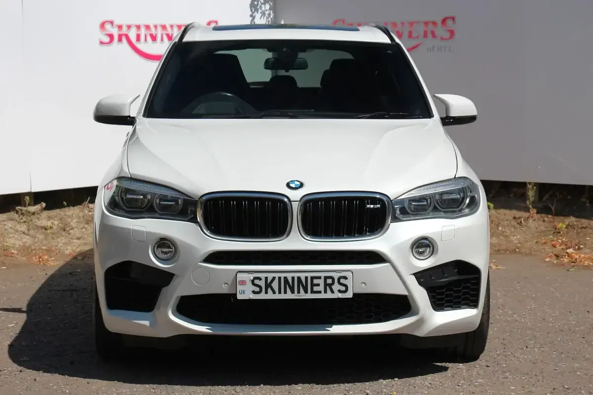 Used BMW X5 M M Sport 575 HP (422 kW) 2018 White SUV