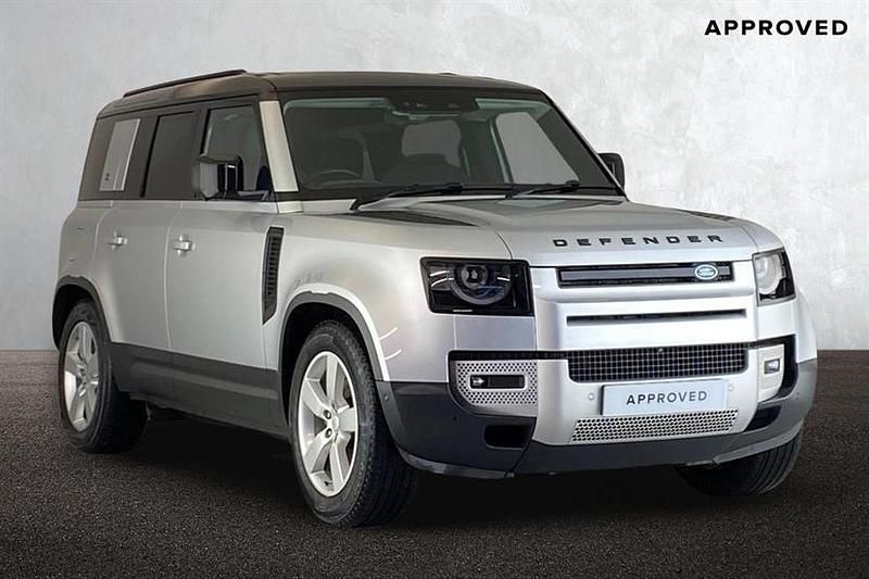 Used Land Rover Defender First Edition 240 HP (176 kW) 2021 Indus silver SUV