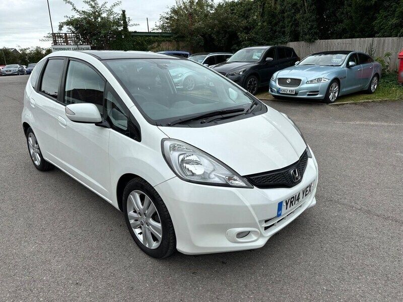 White Used 2014 Honda Jazz EX Hatchback | £9,999 (Fair price) - Image 1/4