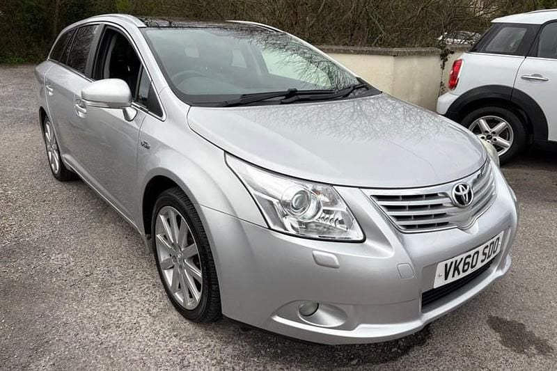 Used Toyota Avensis 150 HP (110 kW) 2010 Silver Estate