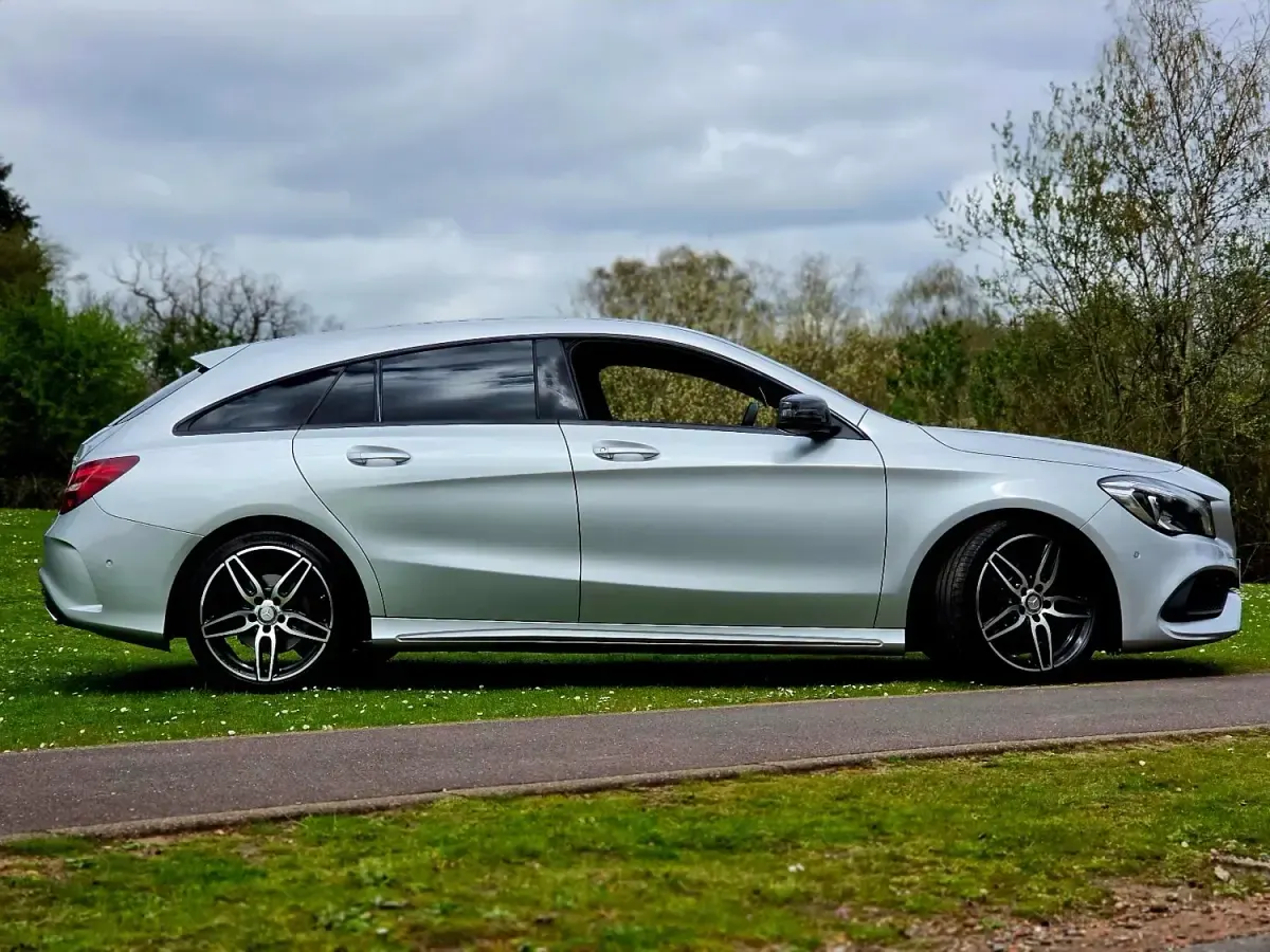 Begagnad Mercedes CLA220 AMG line 2017 Silver Sedan