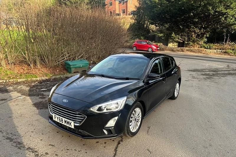 Used Ford Focus Titanium 120 HP (88 kW) 2018 Black Hatchback