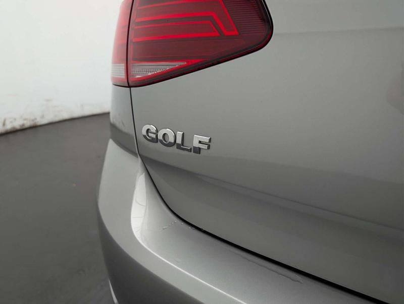 Used VW Golf VII S 115 HP (84 kW) 2019 Silver Hatchback