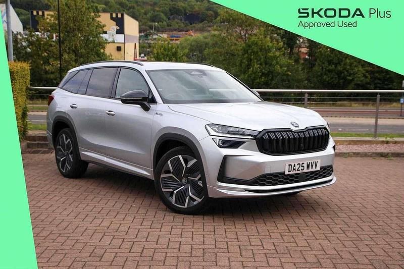 Brilliant silver metallic Used 2025 Skoda Kodiaq SportLine SUV | £37,495 (A bit pricey) - Image 1/4