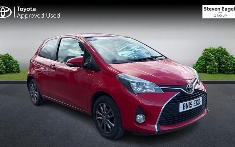 Used Toyota Yaris 99 HP (72 kW) 2016 Hatchback