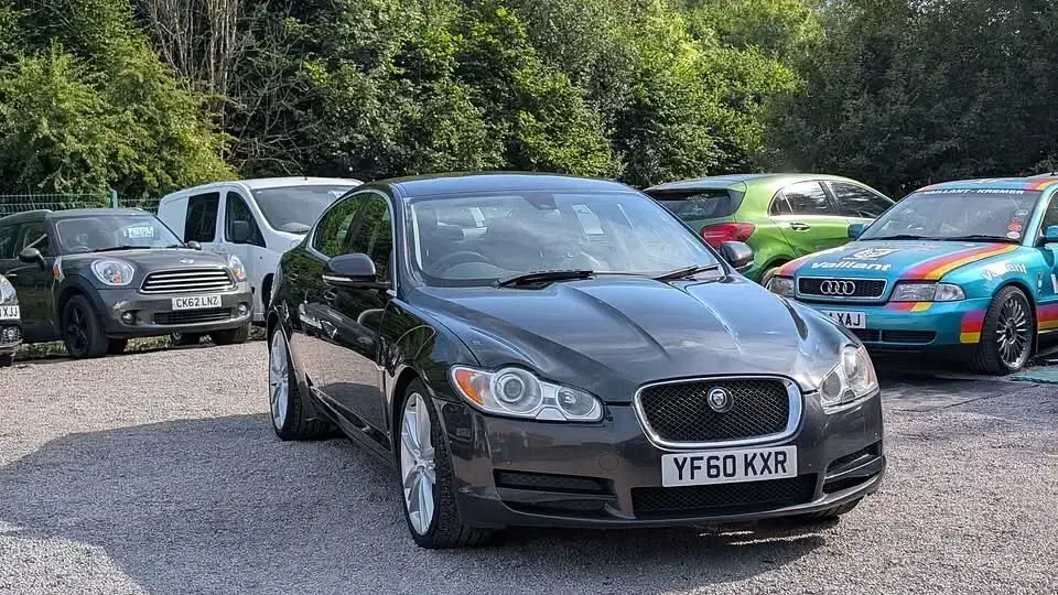 Used Jaguar XF Premium Luxury 380 HP (279 kW) 2011 Grey Sedan