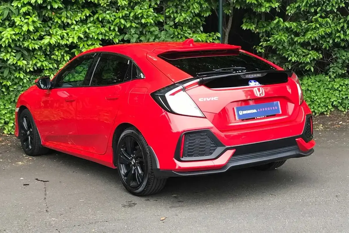 Used Honda Civic SR 126 HP (92 kW) 2019 Rallye red