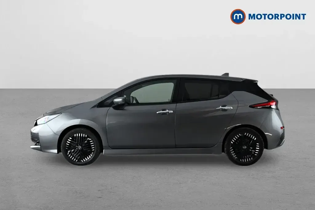 Used Nissan Leaf N-Connecta 110 kW (150 HP) 2024 Grey Hatchback